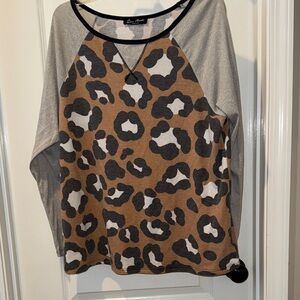 Leopard Print Raglan Sleeve Blouse